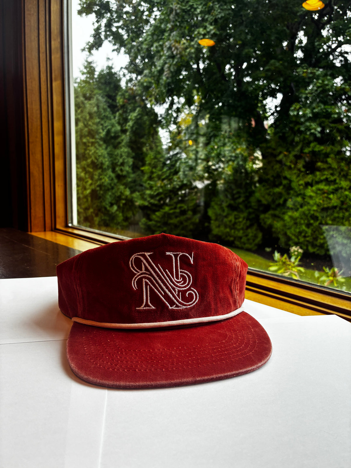 The Niche Rope Hat — sunburn red